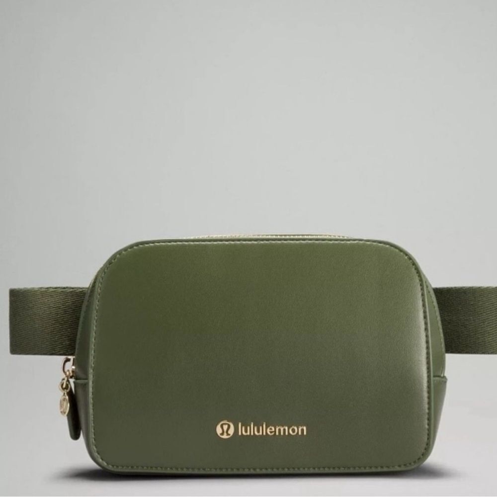 Lululemon Everywhere Belt Bag 1L Cactus Leather Alternative in Barack Green. NWT